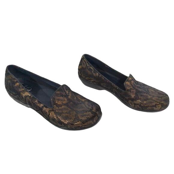 Dansko Olivia Snake Print Leather Clogs 42EU - Picture 2 of 6